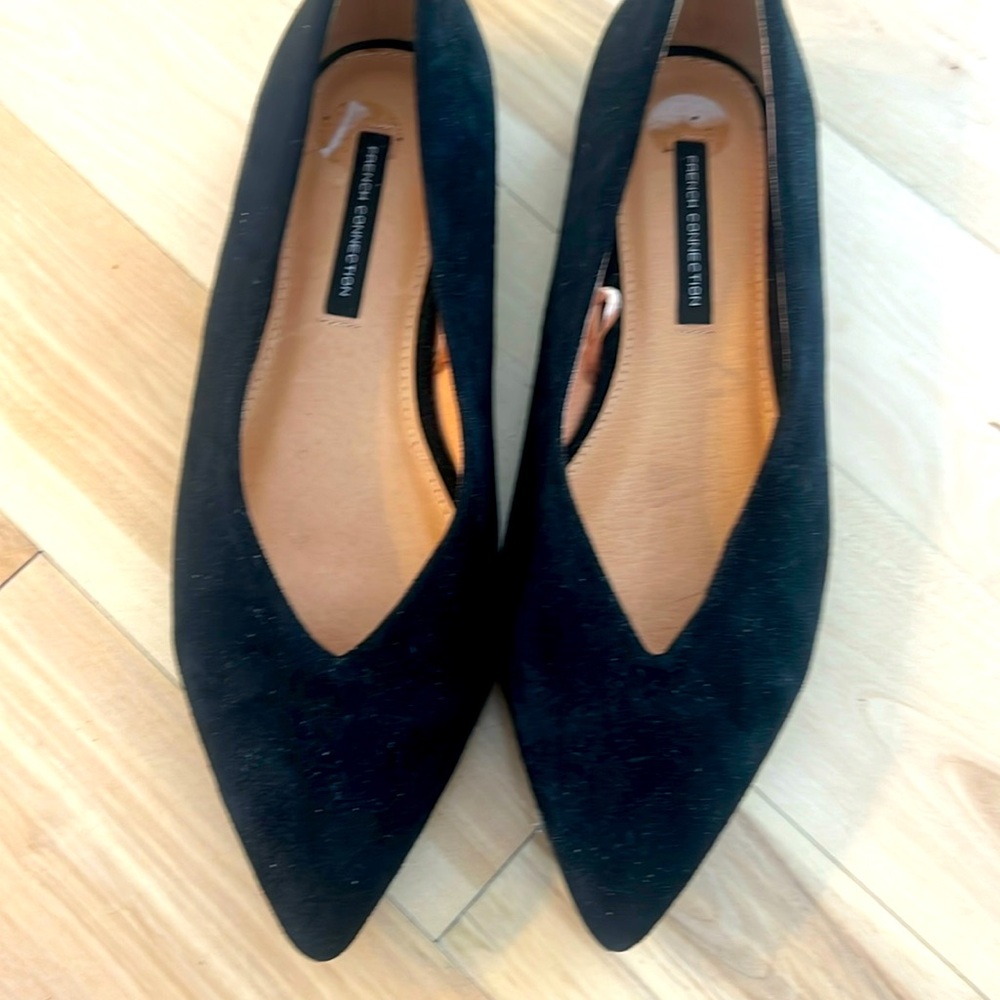 Flat shoes